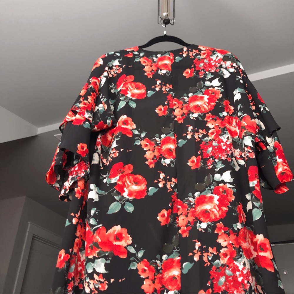 Floral Ruffle Sleeve Kimono - Picture 4 of 4